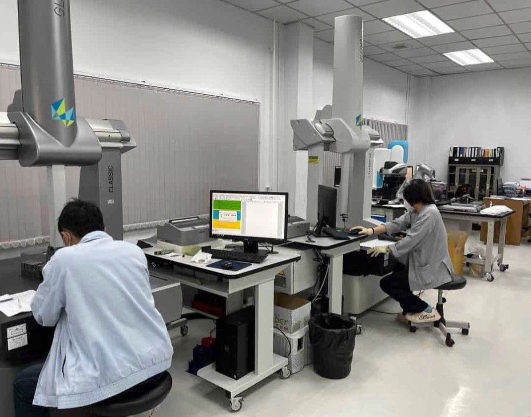 Quality department with Hexagon CMM at Mechill Engineering